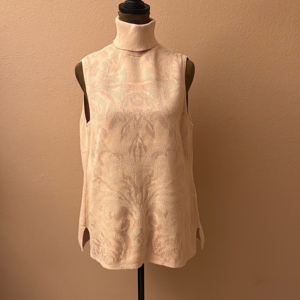 Chico's Pink Boxy Sleeveless Tank Top